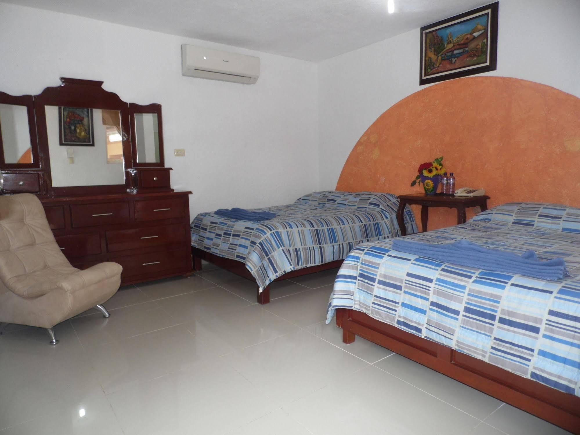 Hotel Hacienda Ixtlan كوزوميل المظهر الخارجي الصورة