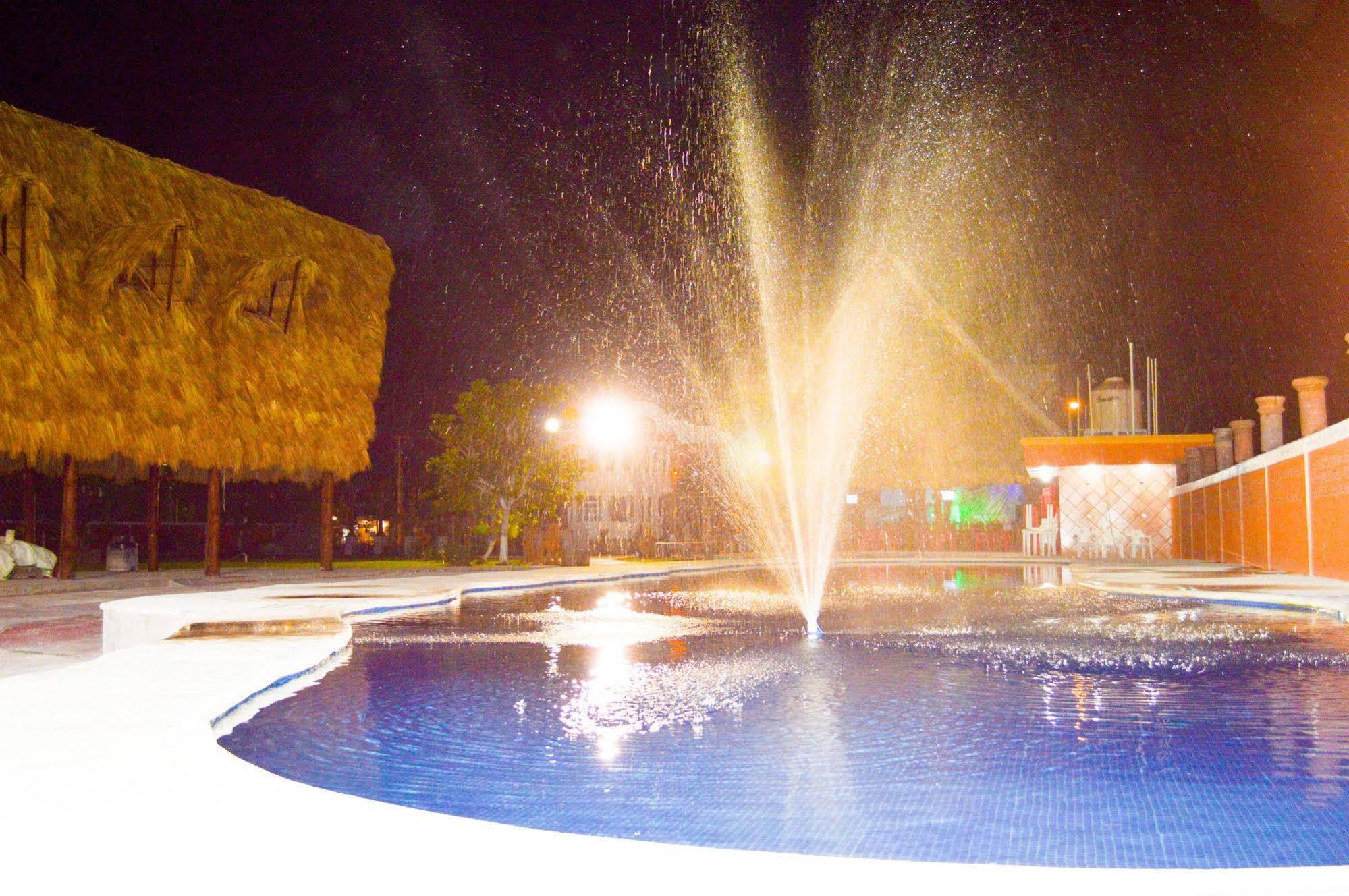 Hotel Hacienda Ixtlan كوزوميل المظهر الخارجي الصورة