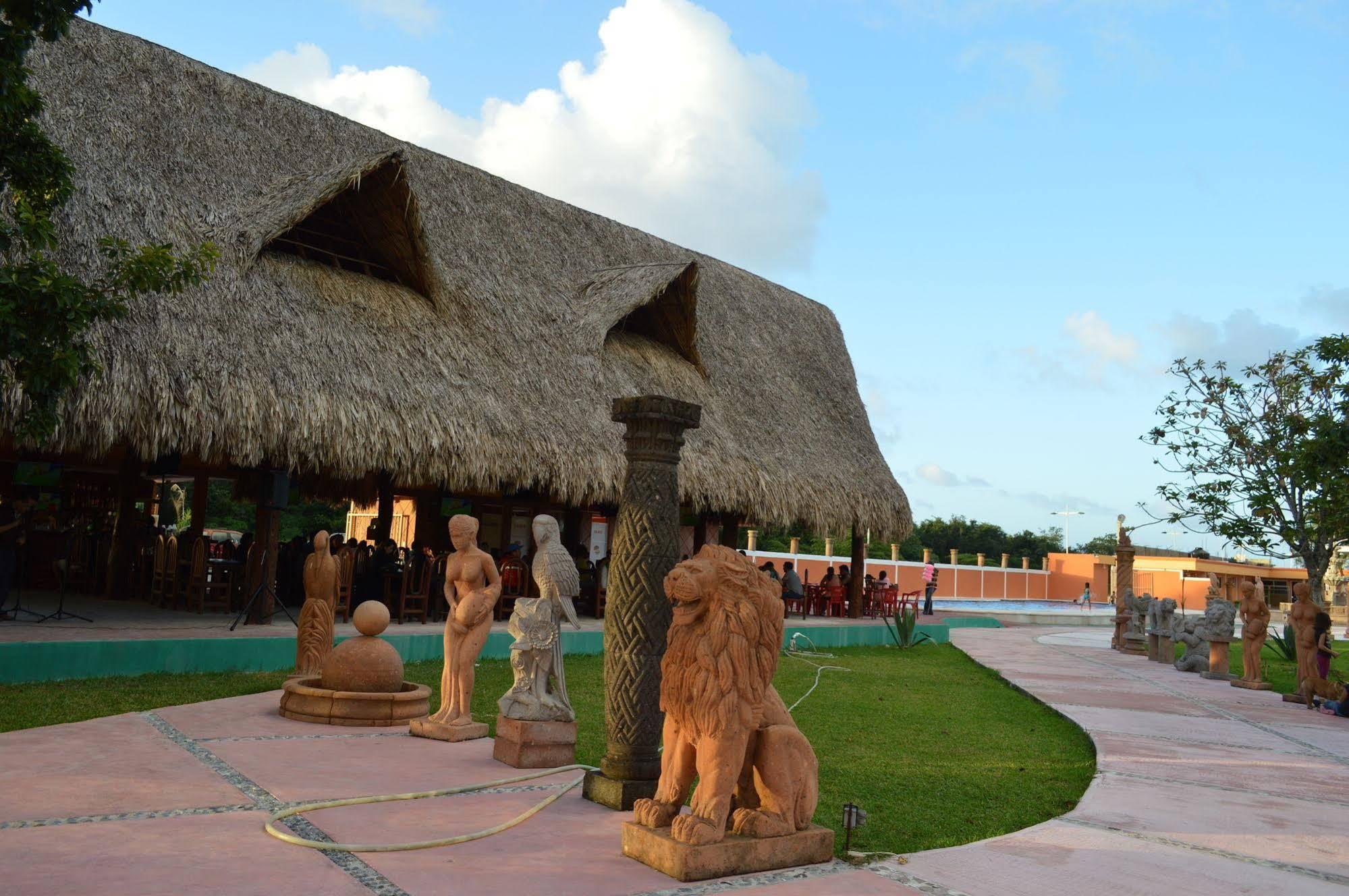 Hotel Hacienda Ixtlan كوزوميل المظهر الخارجي الصورة