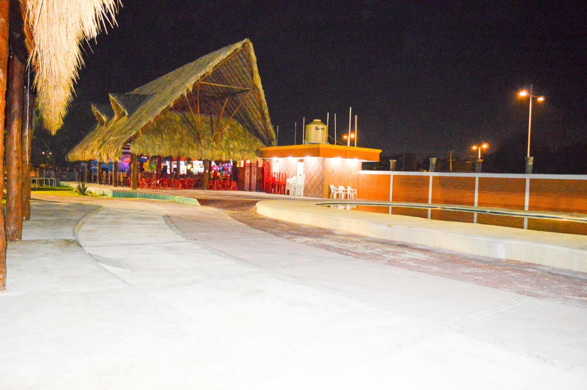Hotel Hacienda Ixtlan كوزوميل المظهر الخارجي الصورة