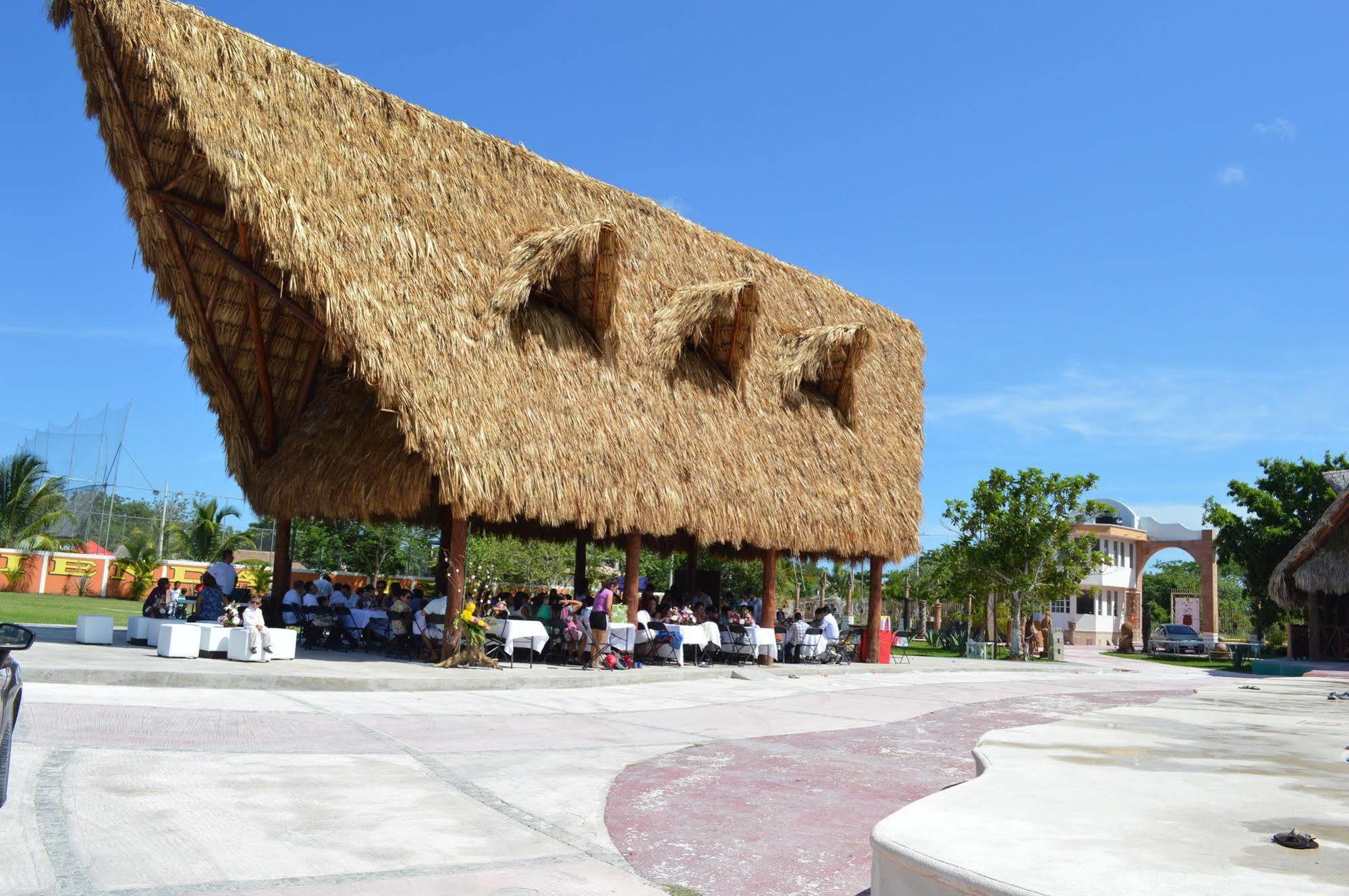 Hotel Hacienda Ixtlan كوزوميل المظهر الخارجي الصورة